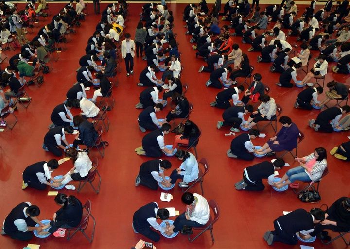 Người Hàn Quốc tham khảo và học tập mô hình giáo dục của Nhật Bản để cố gắng tạo…