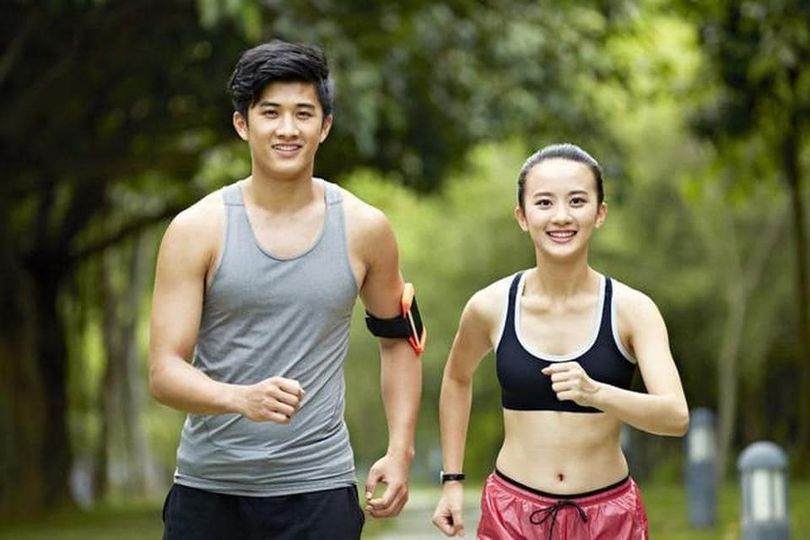 Viết cho 8x và 9x

1. Với người có ngoại hình đẹp, mọi thứ đều thuận lợi hơn. Xư…