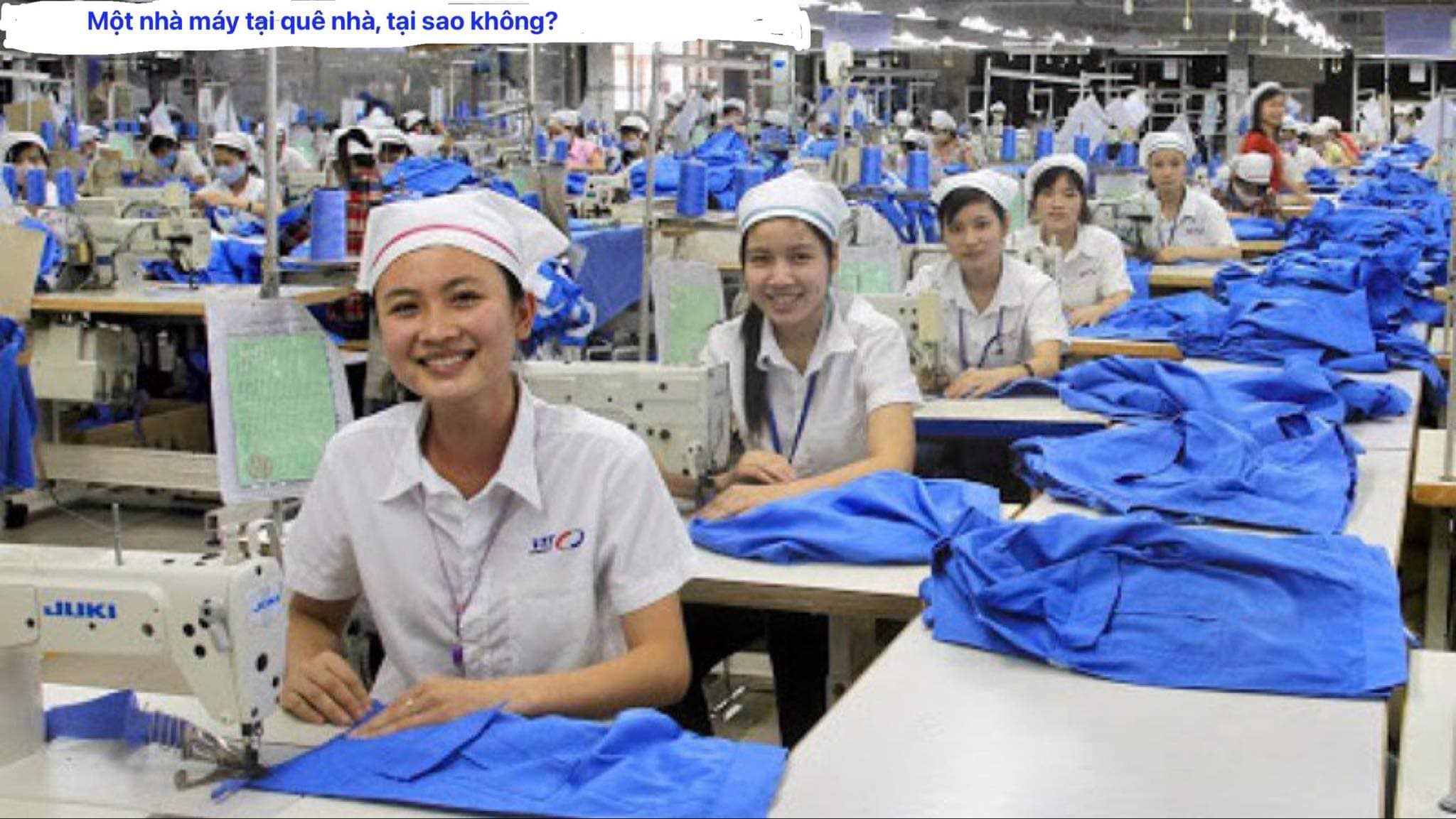 Hai chuyến bay đêm
1. Trên chuyến bay đêm từ Los Angeles đến Tucson, mình ngồi …