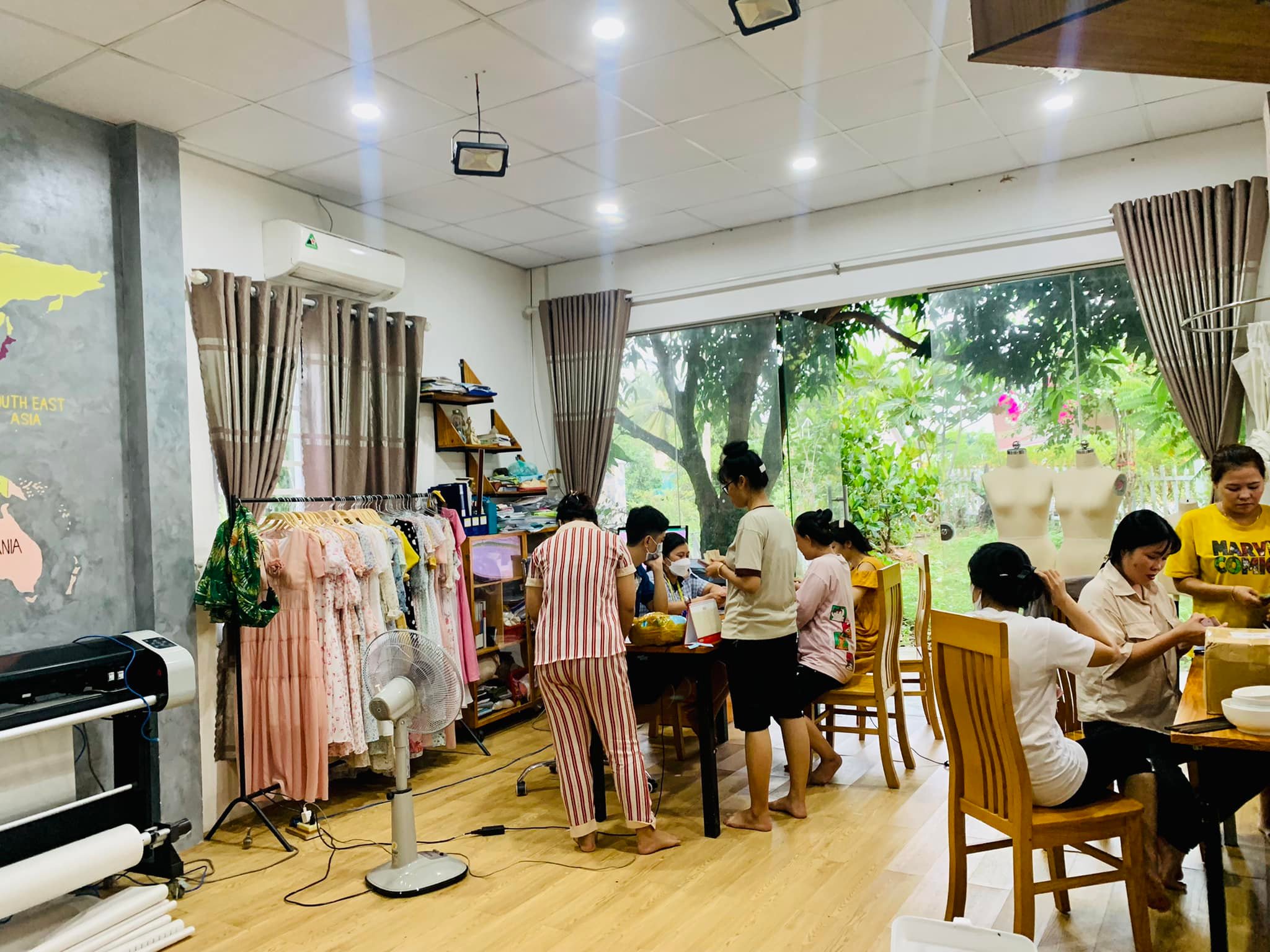 NHỮNG ĐIỀU VI ĐƯỢC HỌC.

1. NÊN GIA CÔNG HAY LÀM THƯƠNG HIỆU? 
– Giai đoạn đầu, …