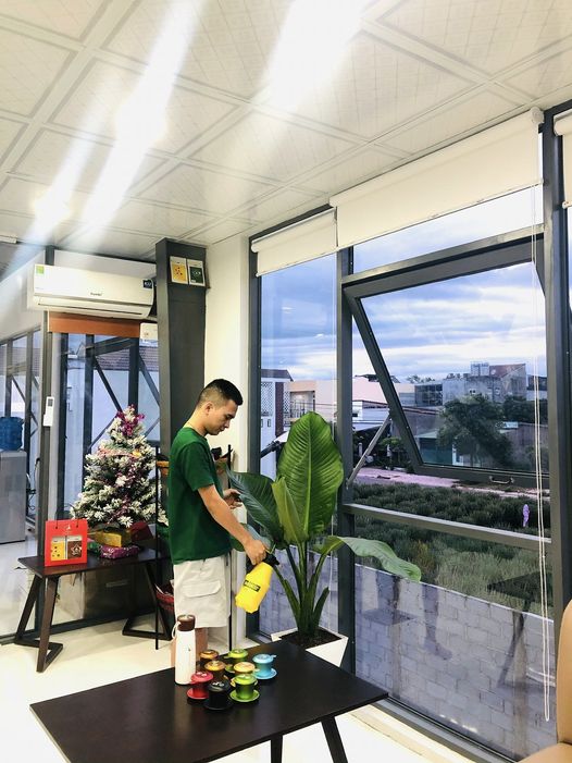 Trưa nay mình đi ăn và trò chuyện với một anh ở Đà Nẵng vào chơi. Anh ý đang lấy…