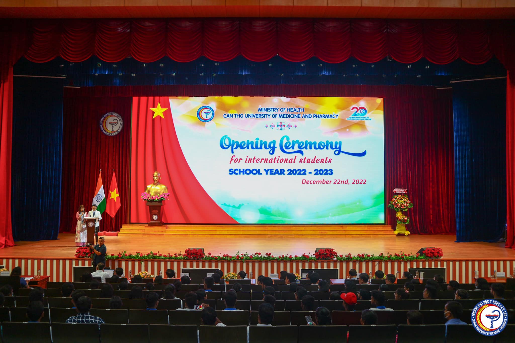 Sáng ngày 22/12/2022, Tại Hội trường Cửu Long, Trường Đại học Y Dược Cần Thơ tổ …